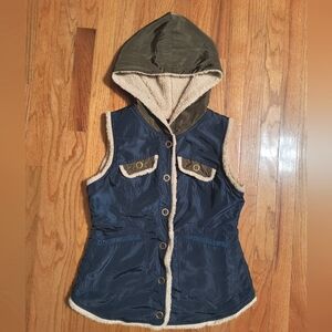 Naranka Vest With Fuzzy Inside, Blue, Green, Women's Medium